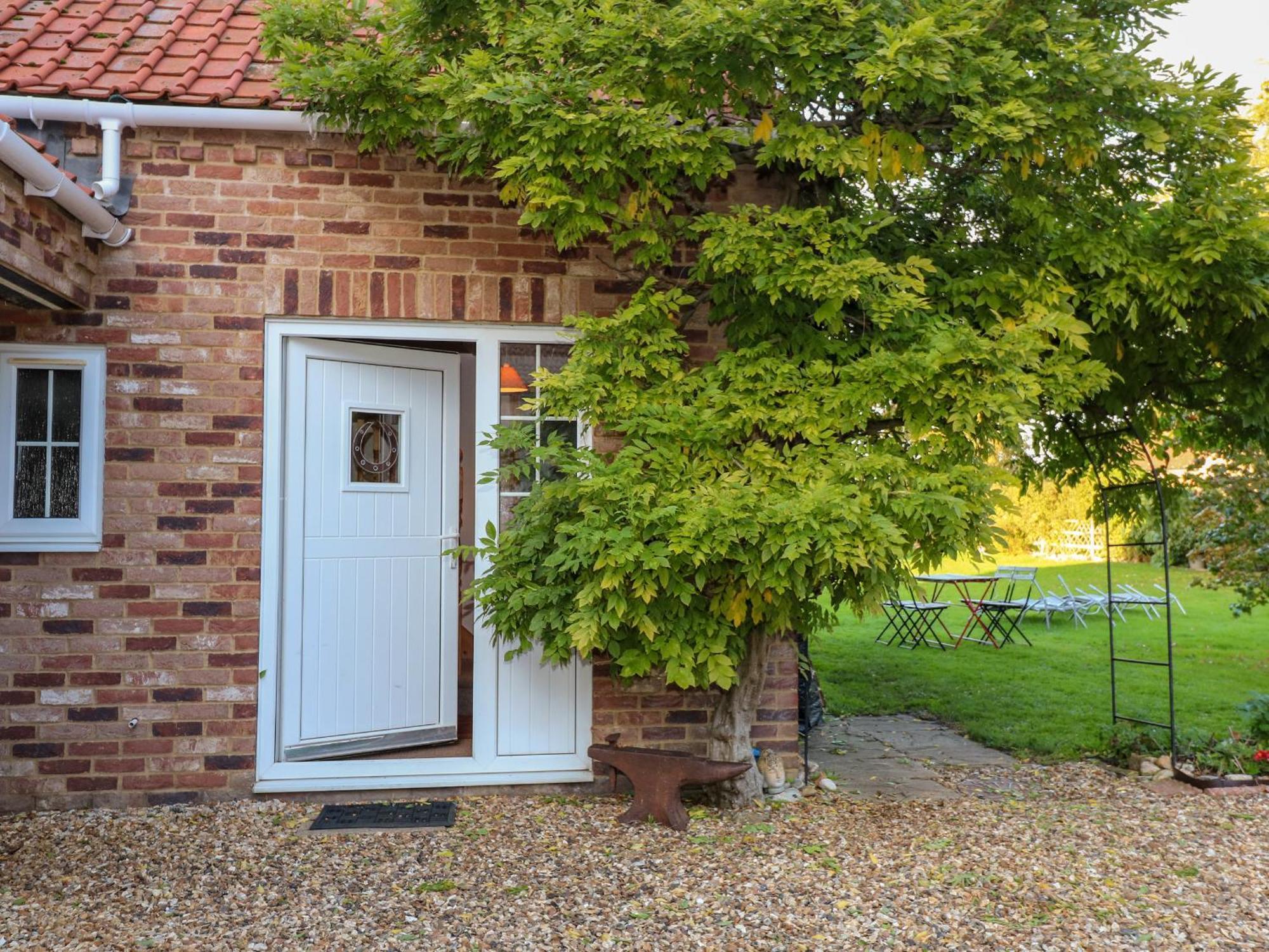 Wisteria Cottage Gayton  エクステリア 写真